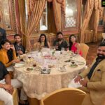 Poonam Kaur Instagram - The talent on this table was absolutely abundant !!! ❤️❤️❤️🤣🤣🤣🤣🙏🙏🙏🙏 #magnum #salasalaadeshilpa #kabirbedi #mea #bhramini #birthdaywishes #wine #california #love #laughter #music #life #tajfalaknumapalace