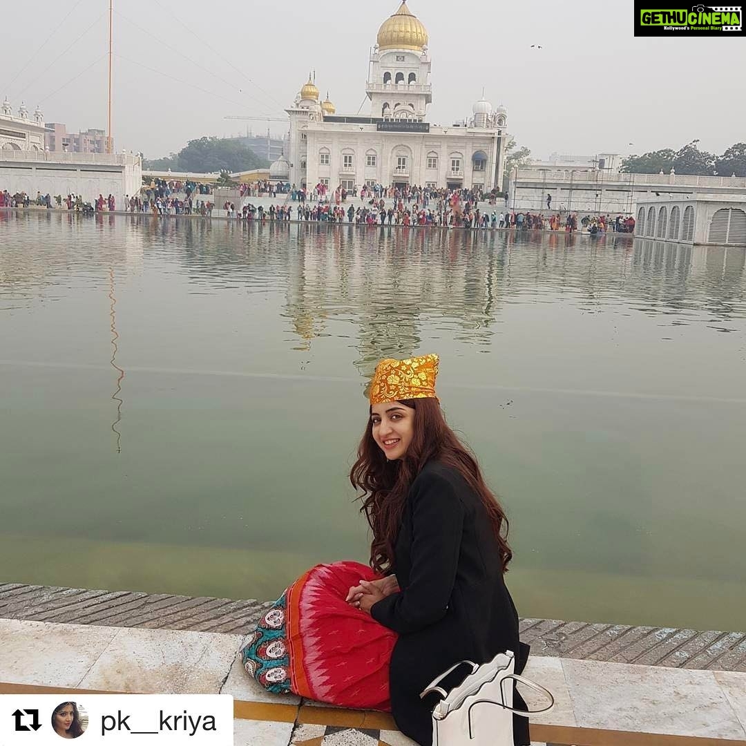 Poonam Kaur Instagram - #waheguru thanking lord #gurugobindsinghji