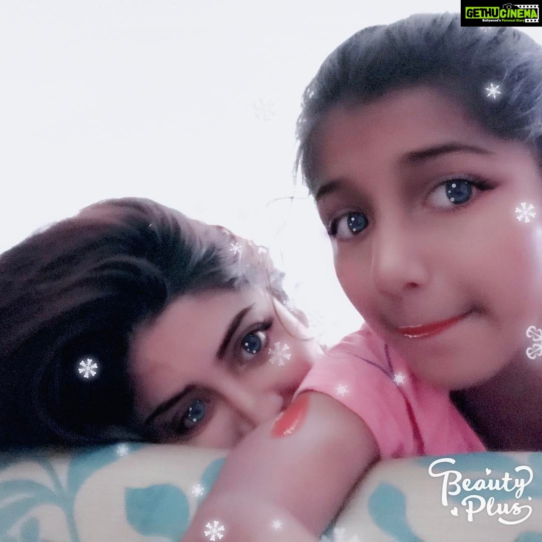 Poonam Kaur Instagram - The funny app experiments on Sunday 😬