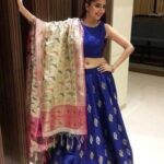 Poonam Kaur Instagram - Dandiya time ... in #malarvikram my lovely lady .... love u loads for putting this together in the last minute