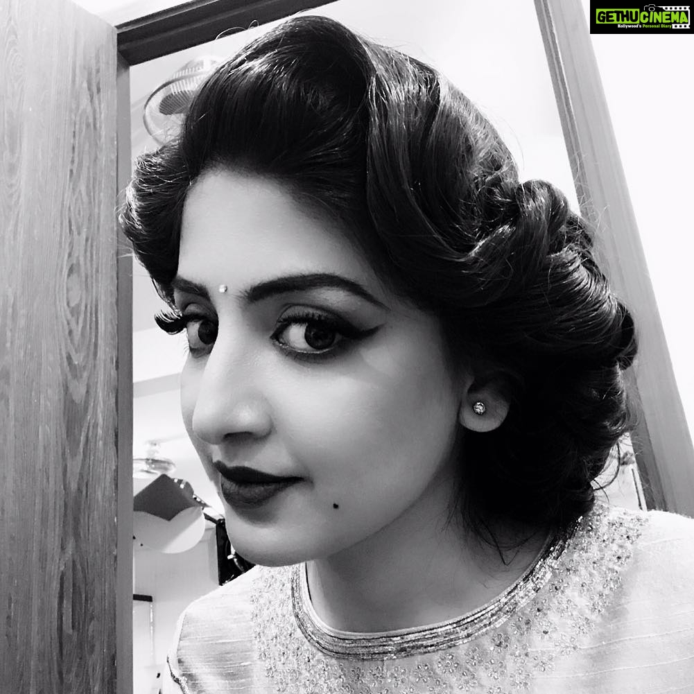 Poonam Kaur Instagram - When u feel belonged to the other era !!!!