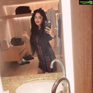 Poonam Kaur Instagram - Women love #bathrooms