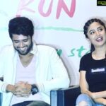Poonam Kaur Instagram - Guys are so cute when they feel shy ... look at this heartthrob #arjunreddy 😍