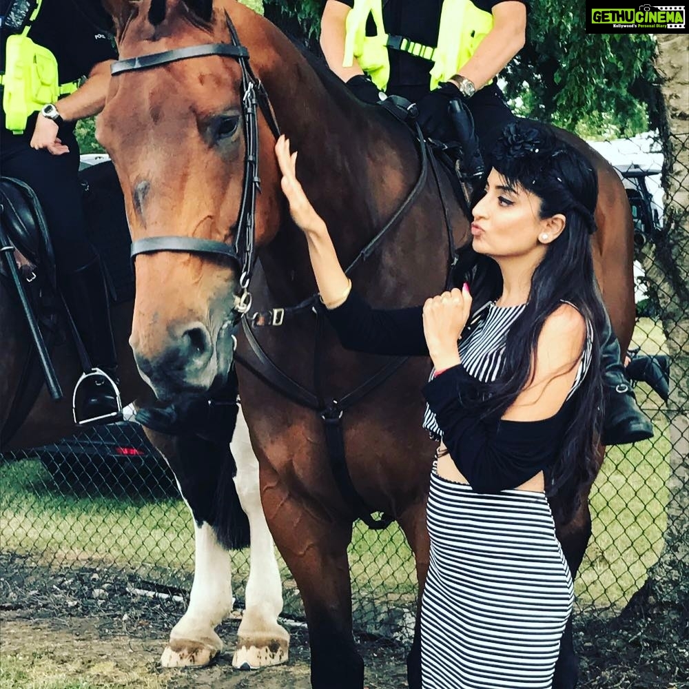 Poonam Kaur Instagram - Every one needs love .... ❤️❤️❤️❤️❤️❤️