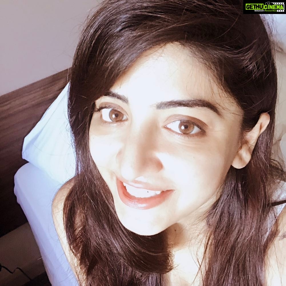 Poonam Kaur Instagram - Going on a #socialnetworkdetox for a couple of days !!!! C ya soon .... 😘😘❤️️❤️️ 😘😘😘