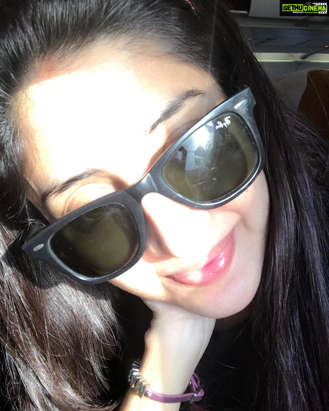 Poonam Kaur Instagram - Yeyeye ... the happiness of not missing the flight 😂😂😂😂🙏🙏🙏🙏😉😉😉😉#happyme #mumbaiiloveu