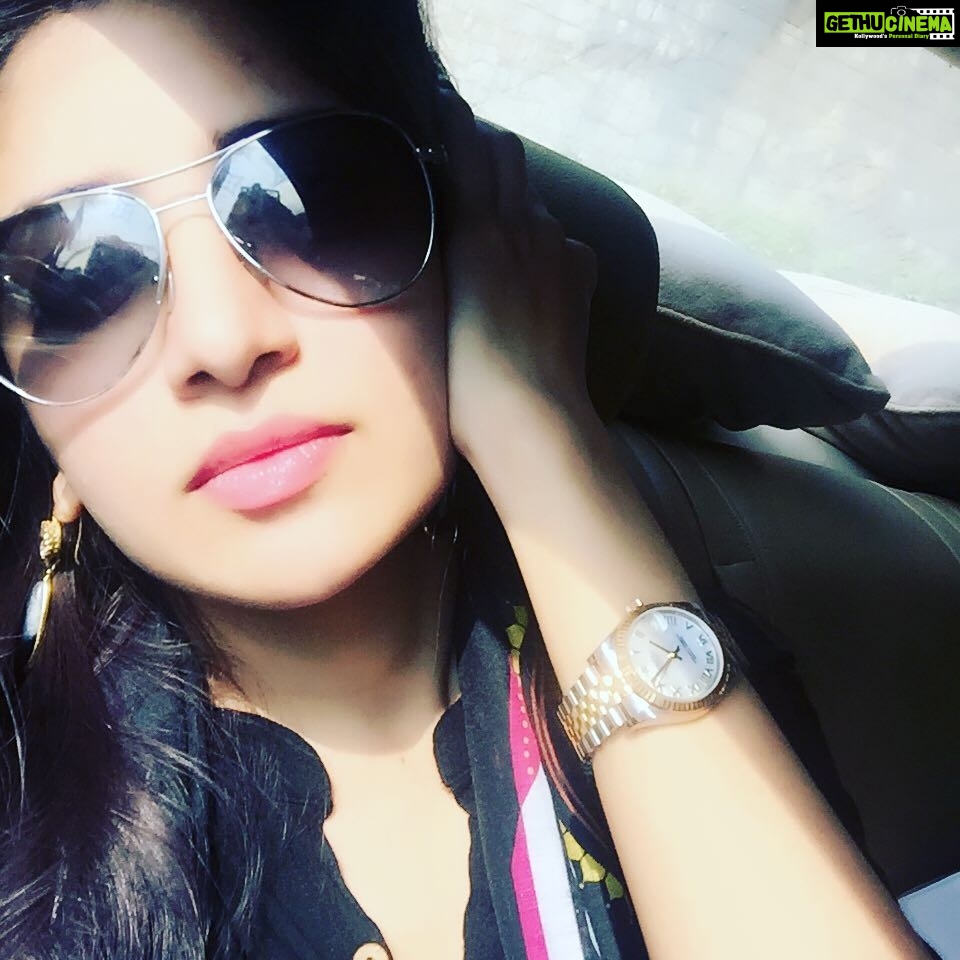 Poonam Kaur Instagram - Thought of the day # " when the time is right everything falls into place ....hurrying might just spoil everything ....