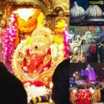 Poonam Kaur Instagram - Attended the Aarti at Siddhivinayak today !!! Such amazing experience....feeling lucky and blessed ... wishes for all the loved ones ... Om gan ganpataye Namah !!!!
