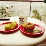 Poonam Kaur Instagram - Weather moods ...#chai #dhoklas #rains #music #breeze #romance #bubu