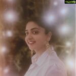 Poonam Kaur Instagram – Would love to see u #smile !!!