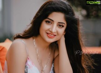 Poonam Kaur Instagram - @fotonstudio.in #2018