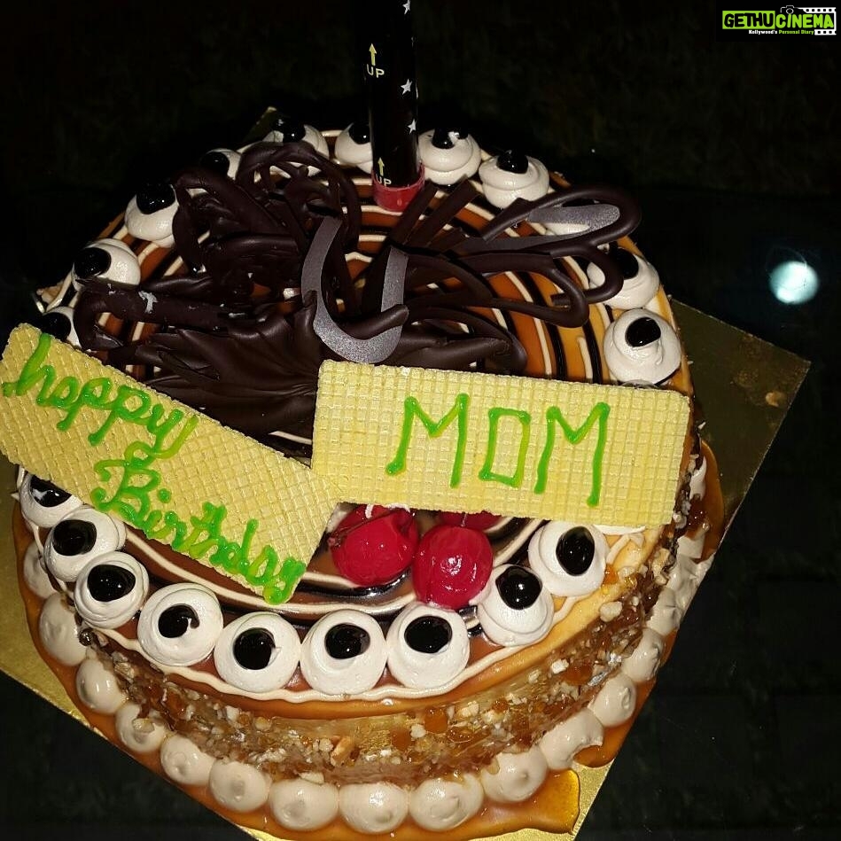 Poonam Kaur Instagram - Happy birthday life .....