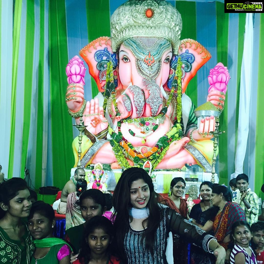 Poonam Kaur Instagram - 37 th year of ganpati Bappa near my house #missudad #ganpatibappamorya