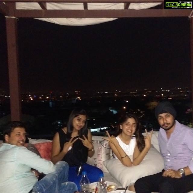 Poonam Kaur Instagram - Bro bhabhi n enemy .....muaah