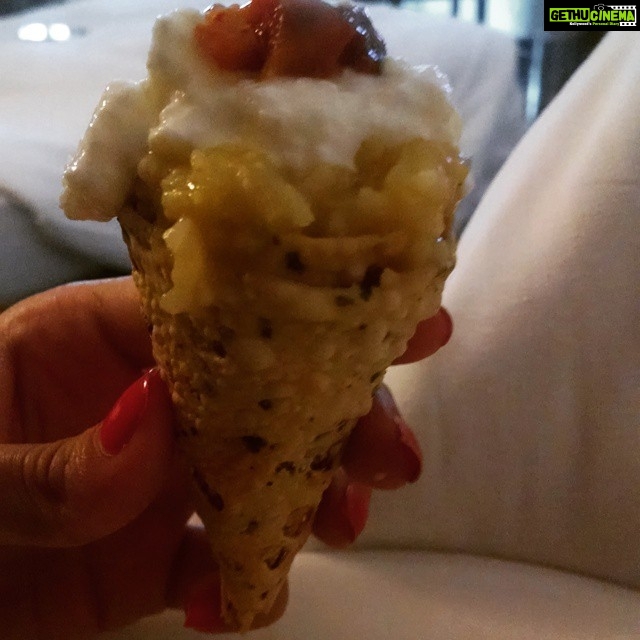 Poonam Kaur Instagram - Just prepared a khichdi cone with curds n pickle !!!