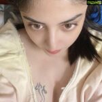 Poonam Kaur Instagram - Dil pey jab #trishul ho ... Zimban par #omnamahshivaya hota hai!