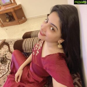 Poonam Kaur Instagram - #diwaliready @mv_bridalcouture