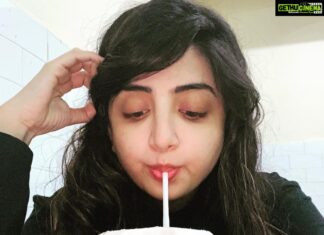 Poonam Kaur Instagram - Few more days to go 💞 Praying 🙏 to god to give me strength and prepare me for all that is !!!!!