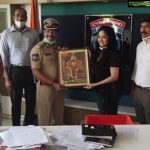 Poonam Kaur Instagram - देह शिवा बर मोहे ईहे, शुभ कर्मन ते कभुं न टरूं न डरौं अरि सौं जब जाय लड़ौं, निश्चय कर अपनी जीत करौं #gurugobindsinghji , personalities like #vcsajjanar remind me of #gurugobindsinghji .... the real #hero