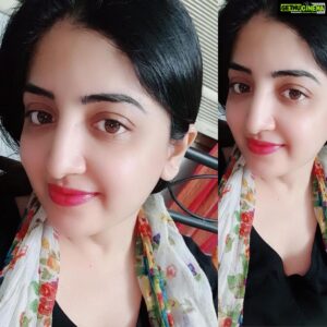 Poonam Kaur Instagram - Simply me ......😘😘😘😘😘 self flattery 🥰🥰🥰🥰 sometimes we need to patt ourselves..... @noorfatimawaheed miss ya .... @stylistparul miss u too .... why r both of u so far away from me ???