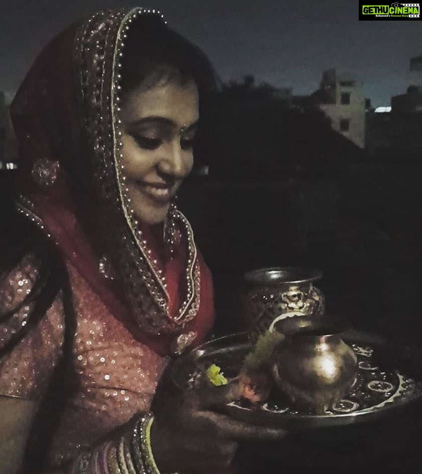 Poonam Kaur Instagram - #karwachauth2019 #bhabhi “ love Indian traditions “