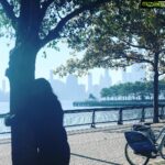 Poonam Kaur Instagram – #hug a #tree #newyorkskyline