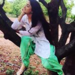 Poonam Kaur Instagram - The weather 🌸🌸🌸🌸🌸💦💦💦💦💦💗💗💗💗💗💗💗🕊🕊🕊🕊🕊🕊🕊🕊🕊🕊🕊🕊🕊🕊🕊