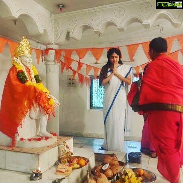 Poonam Kaur Instagram - Started something new today with babas blessings .... 😇