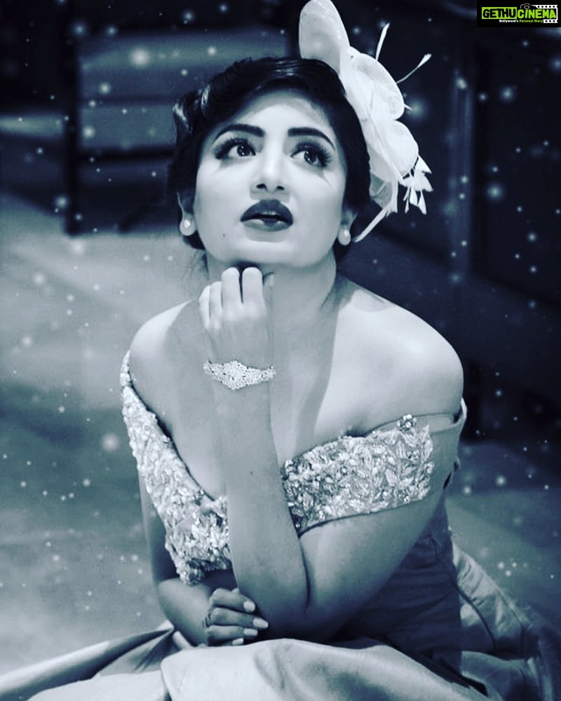 Poonam Kaur Instagram - Only I can understand n c my dreams ..... @vclicksphactoryofficial thank u