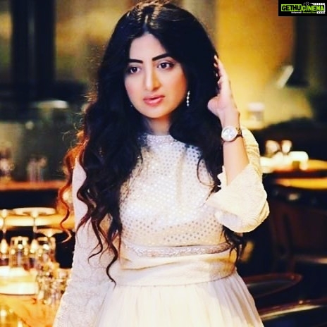 Poonam Kaur Instagram - Lost in thoughts 💠@vclicksphactoryofficial @emraanartistry #poonamkaur