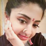 Poonam Kaur Instagram – Mein muskurari pann …. aata Maji satakli…..😶