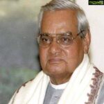 Poonam Kaur Instagram - Wrote something for #Atal ji...... ‪कर्तव्य पुरा कर के गये है,‬ ‪अधूरे सपने छोड़ के गये है,‬ ‪शायद ही कोई इन जैसा आयेगा,‬ ‪भारत के लिए जो सपने बुने थे वो सच बनायेग.... remembering #AtalBihariVajpayee on his #BirthAnniversary .....@narendramodi 🇮🇳 @DalaiLama @SushmaSwaraj ‬@imrankhanpti