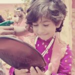 Poonam Kaur Instagram - Probably this is what #happiness looks like 💭 ( looked at this little boy when he was just so elated n loved himself looking at mirror )