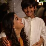 Poonam Kaur Instagram - Random bonds of love ❤️