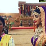 Poonam Kaur Instagram - Look at this little cute baby who was pulling dress n jewellery all the while and then very sweetly came to say " sorry " so cutely .... ❤️❤️❤️❤️ on the sets of #swarnakhadgam