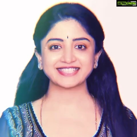 Poonam Kaur Instagram - Who would dare to post a #passportphoto on #insta Meeeeeeππππ€£ππ₯°