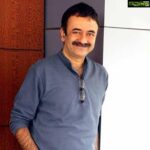 Poonam Kaur Instagram - Thank god cinema happend other wise we wouldn't have known greatness of such people ..... there is too much that one can learn from @hirani.rajkumar sirs film ..... I take a bow ....... requesting each n every family to watch this film n specially boys who by being extremely emotional loose to evil people ...... wrong friendships , fatherhood , encouraging mother .... getting back to life .... true friendships .... media .... #ranbirkapoor I could not see u in the film .... take bow ... this must have changed u too ...... this film gave me something which tops my bucket list now ..... " thank GOD cinema happend " ( संजय दत्त ने कभी झूठ नहीं बोला ... 👍👍👍👍👍👍👍.......takes guts to b authentic self..... @castingchhabra thank u