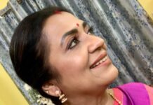 Poornima Bhagyaraj Instagram - Seeking divine blessing amidst august company. Thank you Ammu and Sachu