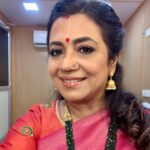 Poornima Bhagyaraj Instagram - Did a guest role in ‘Poove Unakaaga’. Pls do watch @sunnxt beautiful jewellery by @rimliboutique exquisite blouse by @poornimas_store