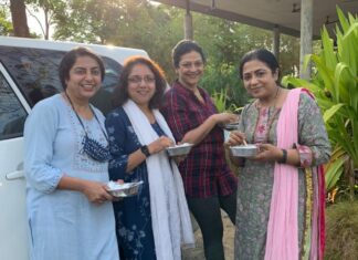 Poornima Bhagyaraj Instagram - Excited about this trip with friends @suhasinihasan