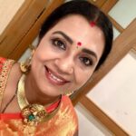 Poornima Bhagyaraj Instagram - At the siima awards yesterday at Hyderabad. Got many admiring glances for the outstanding neckpiece from @rajianand and I love this saree from @srikumaranstores1955 and my exquisite blouse from @poornimas_store and by styling advisor my dear @kikivijay11