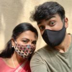 Poornima Bhagyaraj Instagram - It was great working with the talented @kalidas_jayaram in a new film and felt so happy seeing him in our special vetiver masks @poornimas_store