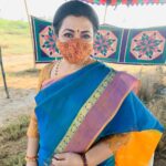 Poornima Bhagyaraj Instagram - At Suryavamsam shoot location in our matching vetiver mask. Thank you @prashanti06 for the beautiful saree
