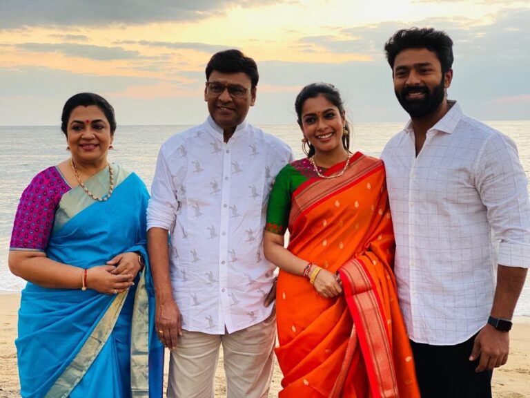 Poornima Bhagyaraj Instagram - Happy anniversary to my dearest Sonu and Kiki❤️❤️❤️😍😍😍😘😘😘😘😘😘🥰🥰🥰🥰🥰may you both get lots of happiness