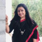 Poornima Bhagyaraj Instagram - Coming live to meet you all tomorrow evening Thursday 6:30pm on my personal insta handle 💕 Let’s get talking about fashion , make up , clothing etc 💕😊 can’t wait to meet you all 😊😊