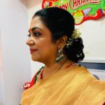 Poornima Bhagyaraj Instagram - Loved the hair styling by menaka @frizzdasalon