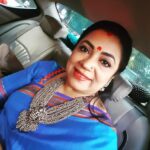Poornima Bhagyaraj Instagram - My first award from @suntv for Kanmani 😊 This beautiful neckpiece n earrings from @rimliboutique 😍 thank u