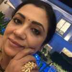 Poornima Bhagyaraj Instagram - Gold & Black theme ! Saree n jacket created by my team @poornima_bhagyaraj 💛 Accessories by @rimliboutique thank you 💛