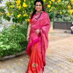 Poornima Bhagyaraj Instagram - Did a guest role in ‘Poove Unakaaga’. Pls do watch @sunnxt beautiful jewellery by @rimliboutique exquisite blouse by @poornimas_store