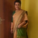 Poornima Bhagyaraj Instagram – mom’s blessings for me. on the sets of Enga veetu Meenakshi @colorstvtamil